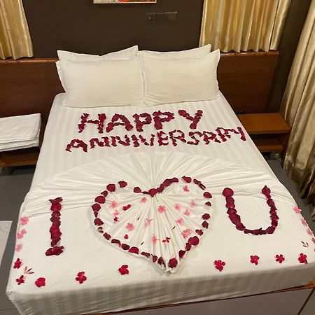 Club Blu Hotel มาเล ภายนอก รูปภาพ
