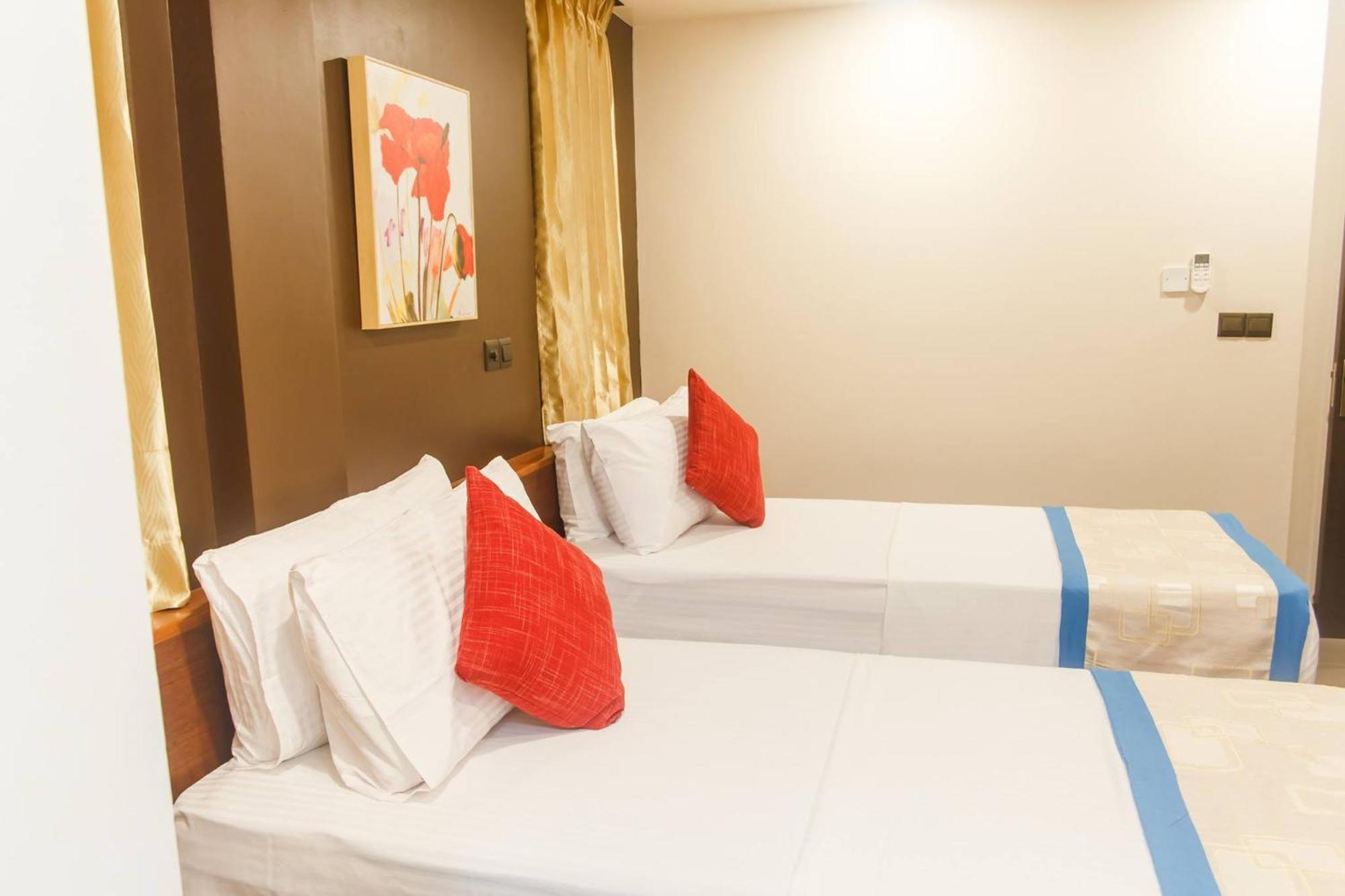 Club Blu Hotel มาเล ภายนอก รูปภาพ